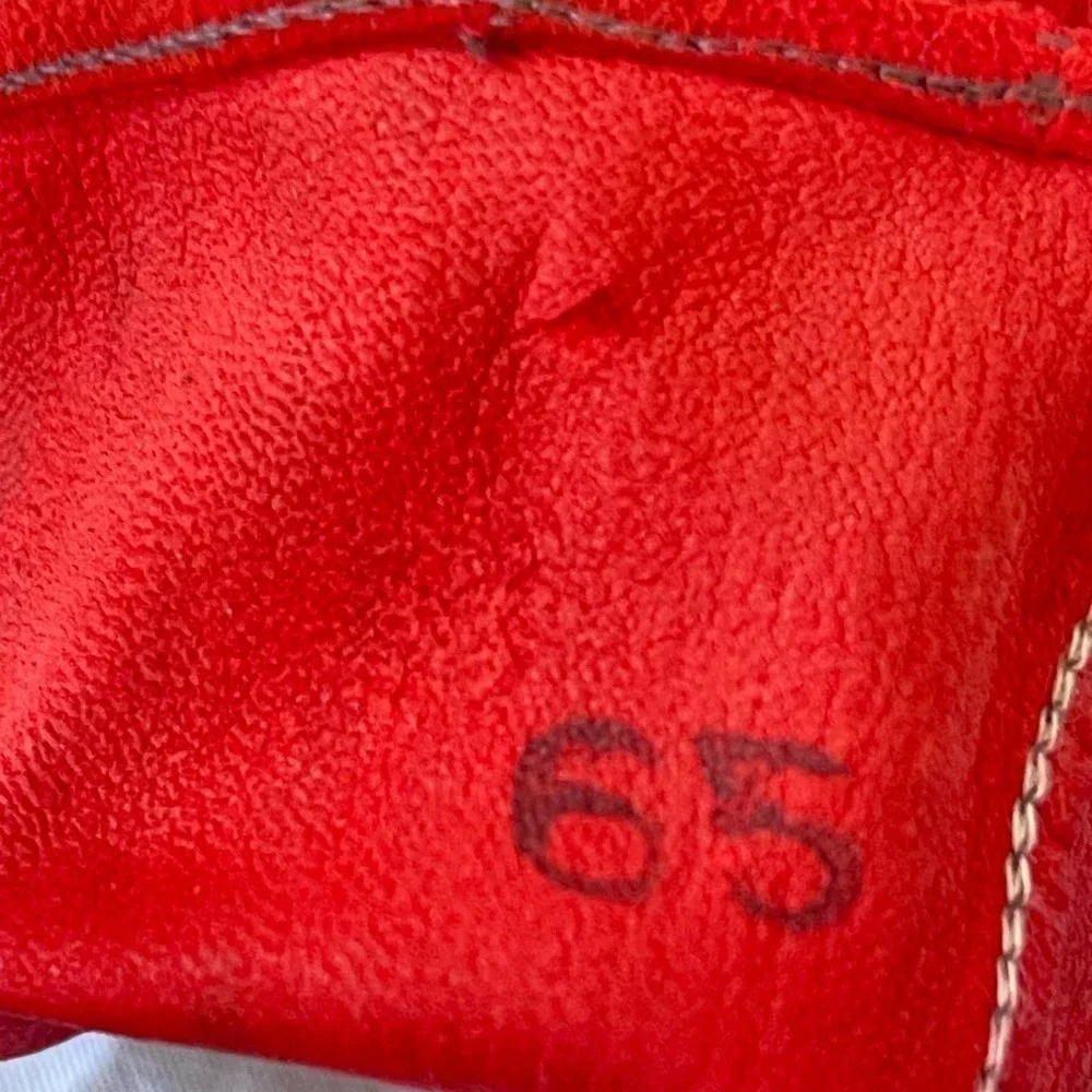 Vintage Sexy Fire Red Suede 1960’s Wrist Length Driving Gloves Warm Winter Wear